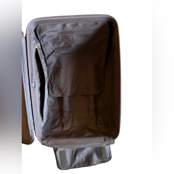 Louis Vuitton Pegase Legere 55 Ebene Carry On (Broken handle included) - Picture 10 of 16